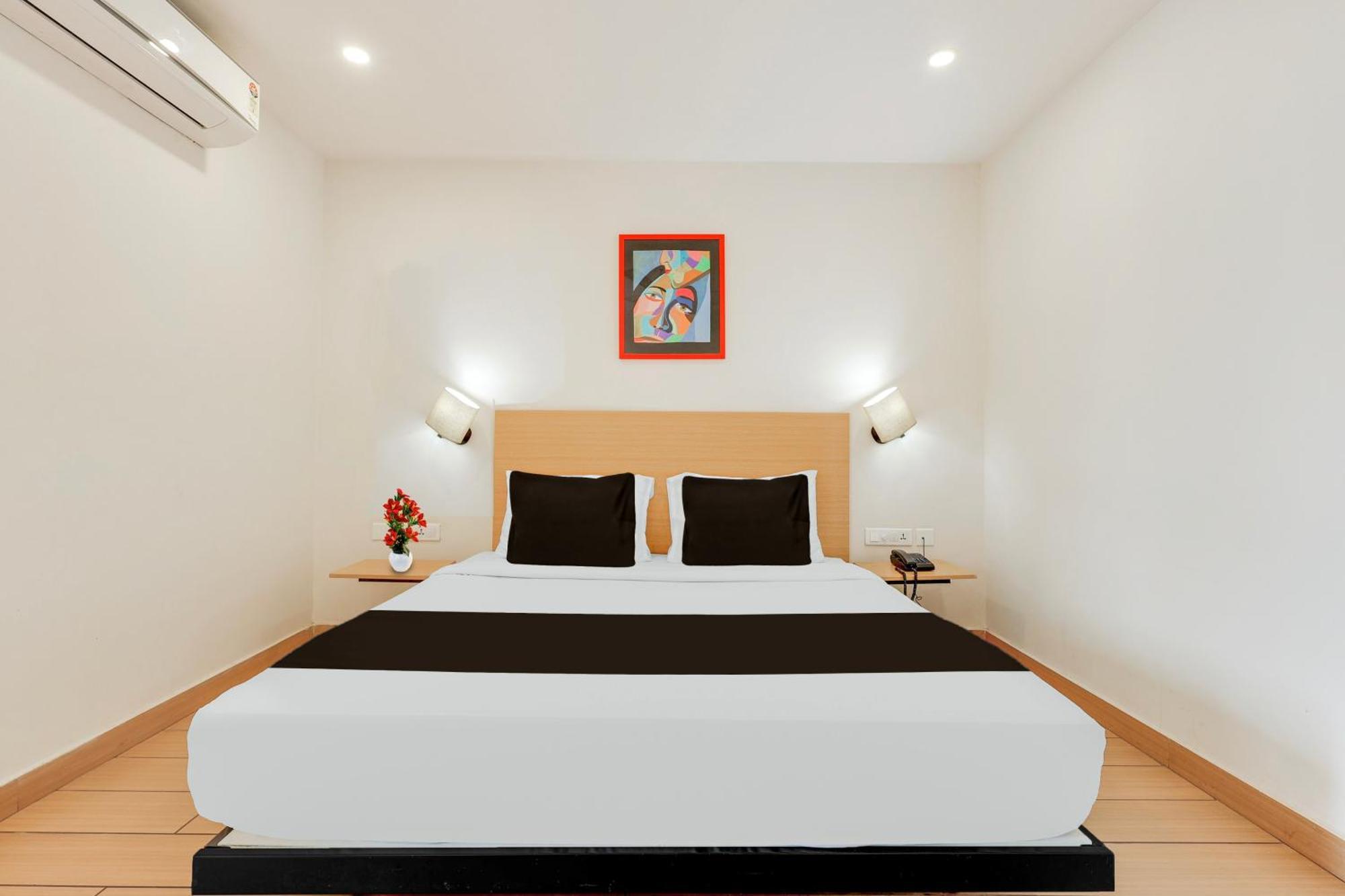 Super Townhouse Visakhapatnam Hotel Екстериор снимка