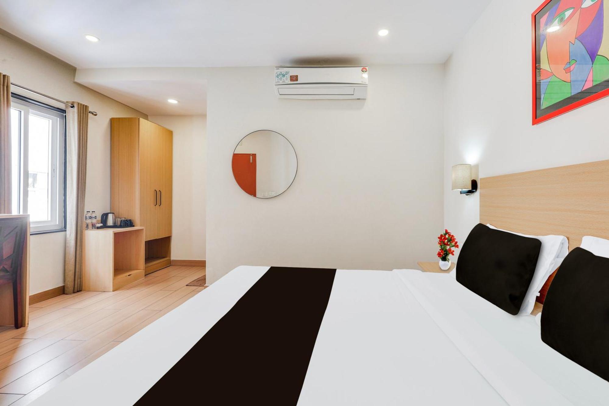 Super Townhouse Visakhapatnam Hotel Екстериор снимка