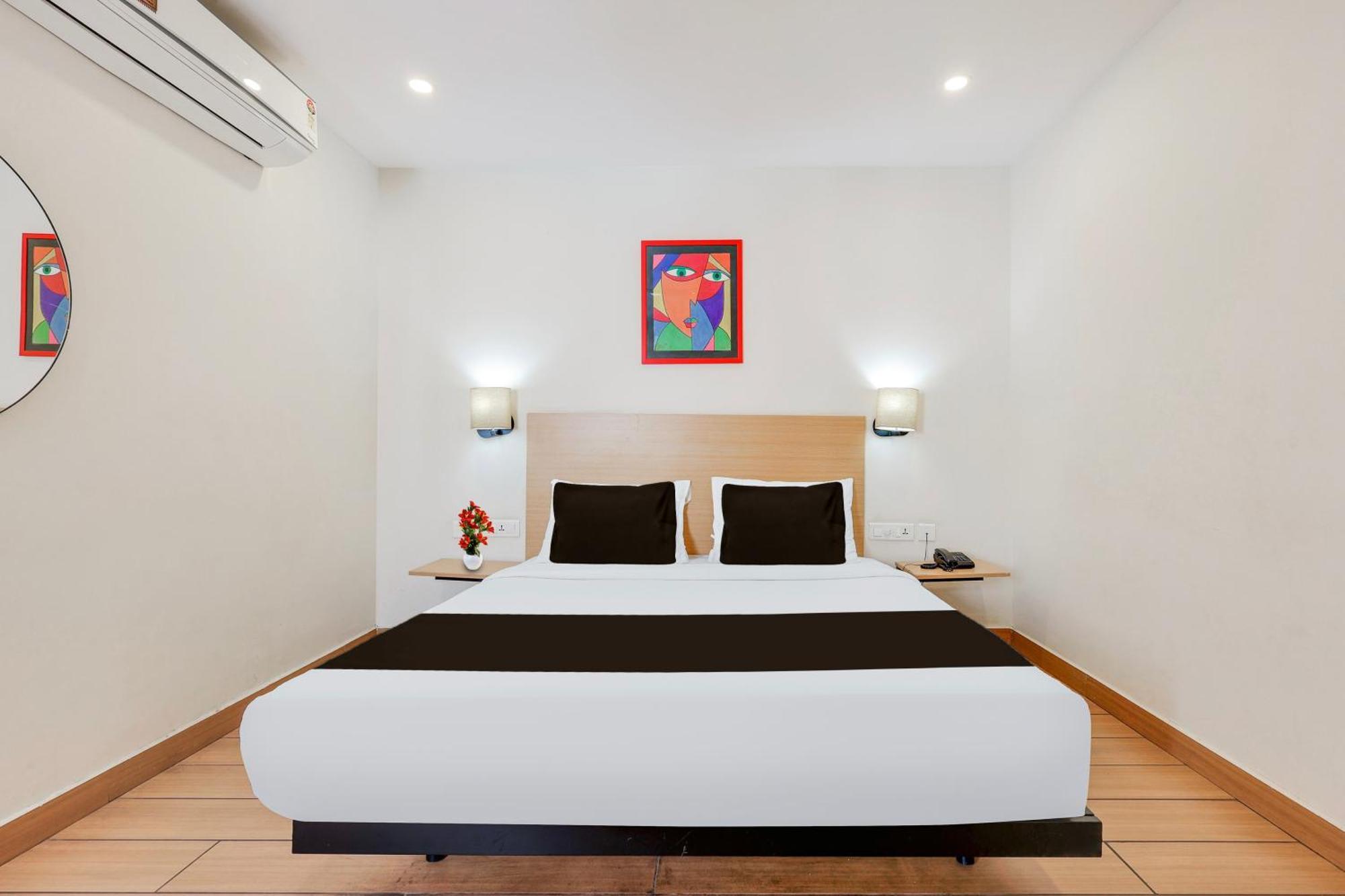 Super Townhouse Visakhapatnam Hotel Екстериор снимка