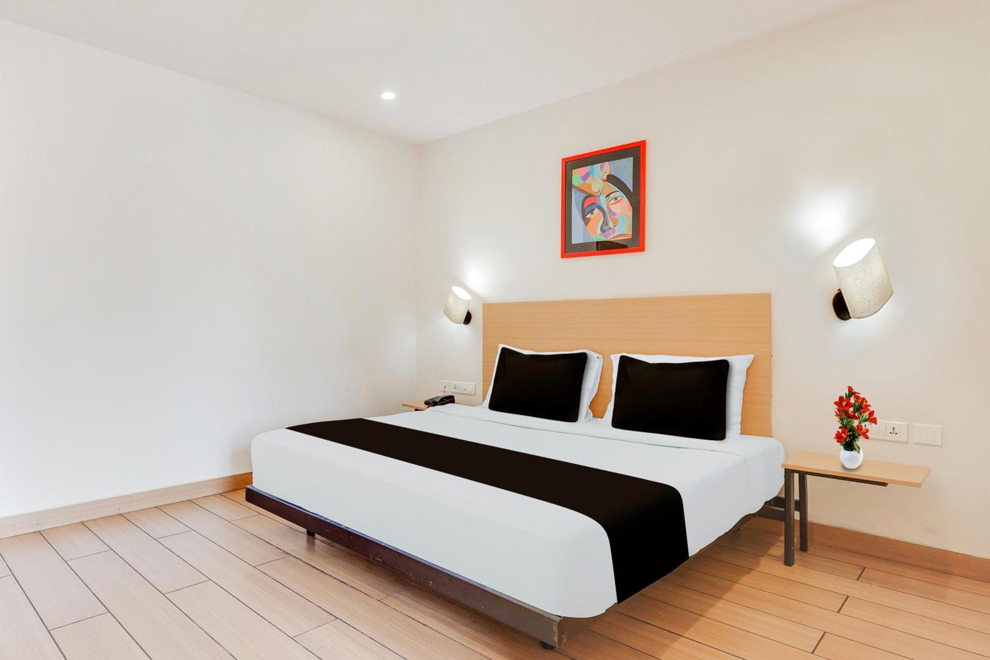 Super Townhouse Visakhapatnam Hotel Екстериор снимка