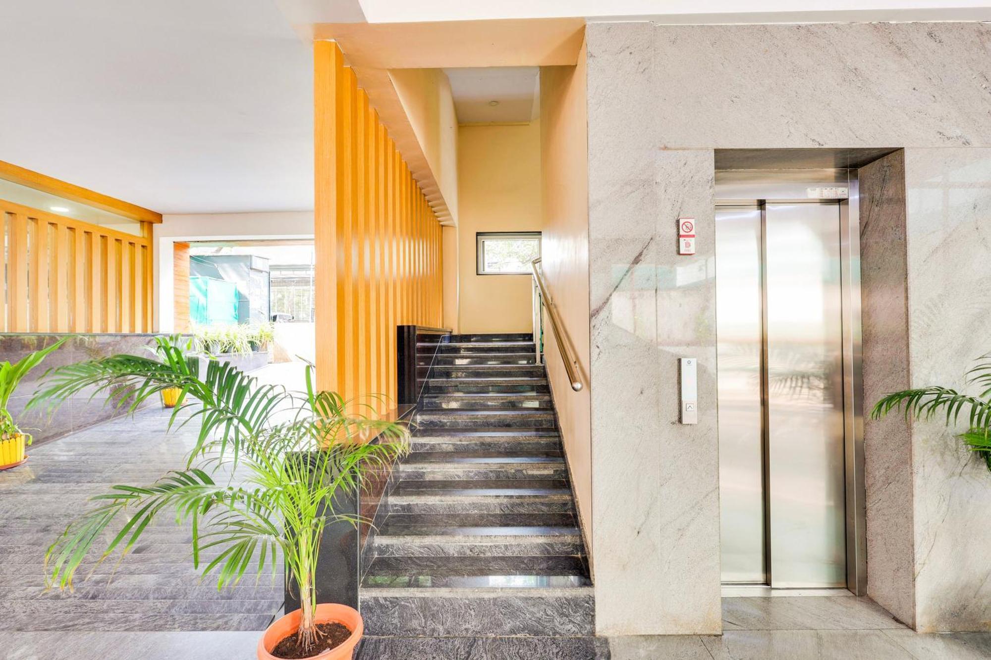 Super Townhouse Visakhapatnam Hotel Екстериор снимка